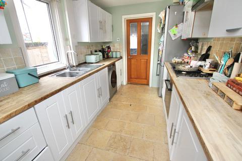 25 Longfield Road, Dover, CT17 9QT