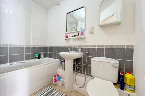 1 bedroom flat to rent, Church Road, Acton, W3