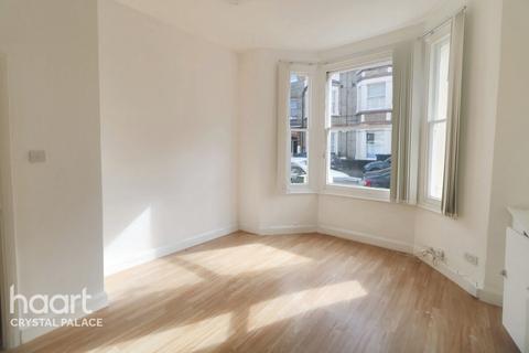 1 bedroom flat for sale, Peak Hill Gardens, London