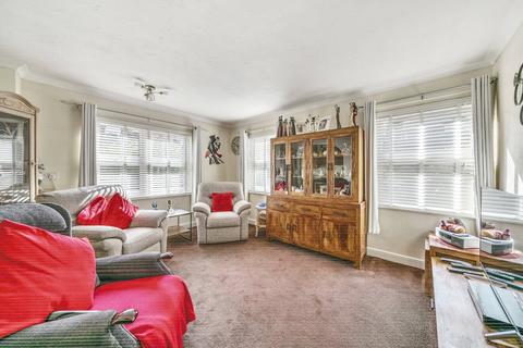 1 bedroom retirement property for sale, Redbourn, St. Albans AL3