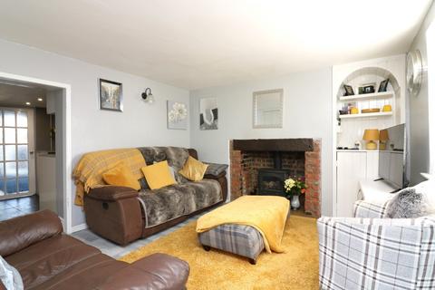 3 bedroom terraced house for sale, The Street, Worth