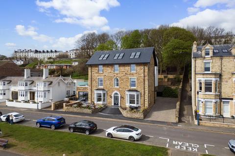 2 bedroom apartment for sale, Downcliffe House, The Beach, Filey, YO14