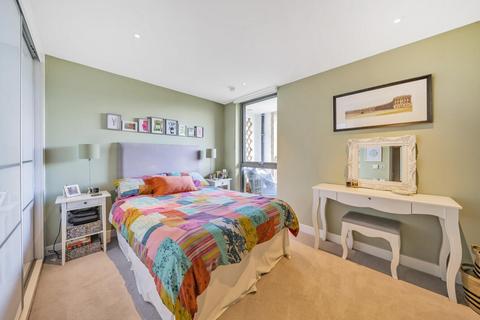 1 bedroom flat for sale, Canalside Square, Islington