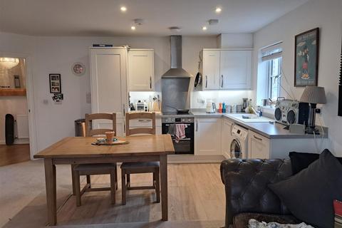 6 Cherry Tree Lane, Ewhurst, Cranleigh, GU6 7GG