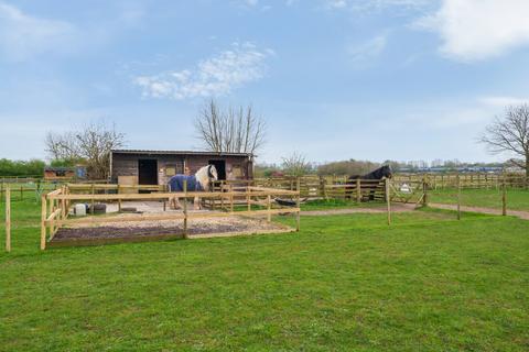 Equestrian property for sale, Ealand NORTH LINCOLNSHIRE