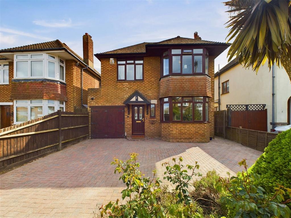 Rose Walk, GoringbySea, Worthing, BN12 3 bed detached house for sale