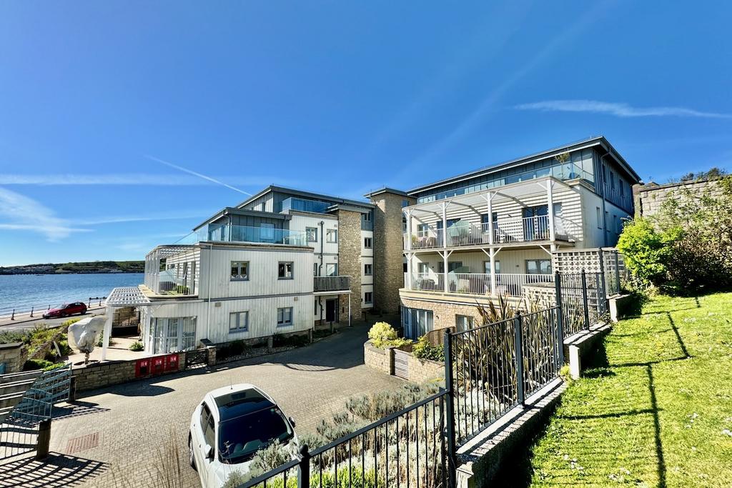 SHORE HOUSE, SWANAGE 1 bed apartment for sale £395,000