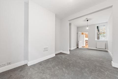 3 bedroom maisonette to rent, Cole Street, Southwark, London, SE1