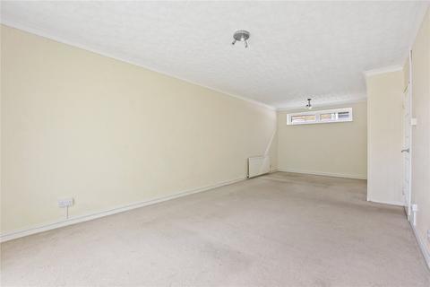 2 bedroom flat to rent, Chester Close South, London