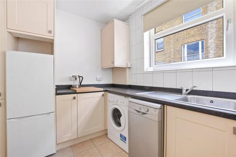 2 bedroom flat to rent, Chester Close South, London