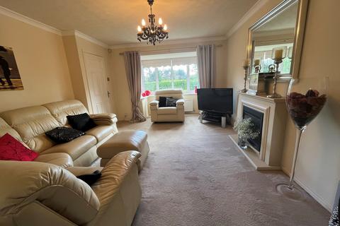 3 bedroom detached house for sale, Knightcote Drive, Solihull, B91