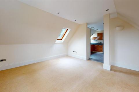 2 bedroom apartment for sale, Fourth Avenue, Frinton on Sea CO13