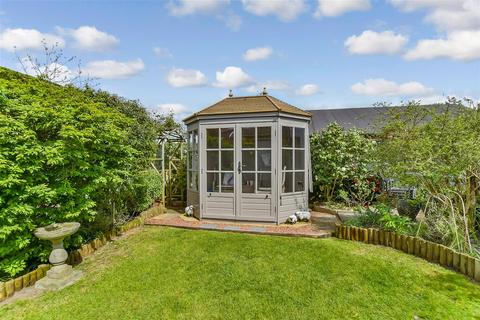 3 bedroom detached bungalow for sale, Arun Vale, Coldwaltham, West Sussex