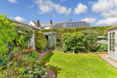 3 bedroom detached bungalow for sale, Arun Vale, Coldwaltham, West Sussex