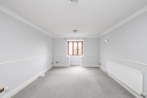 2 bedroom flat to rent, Ashmoor Lodge, Beech Walk, Mill Hill, NW7