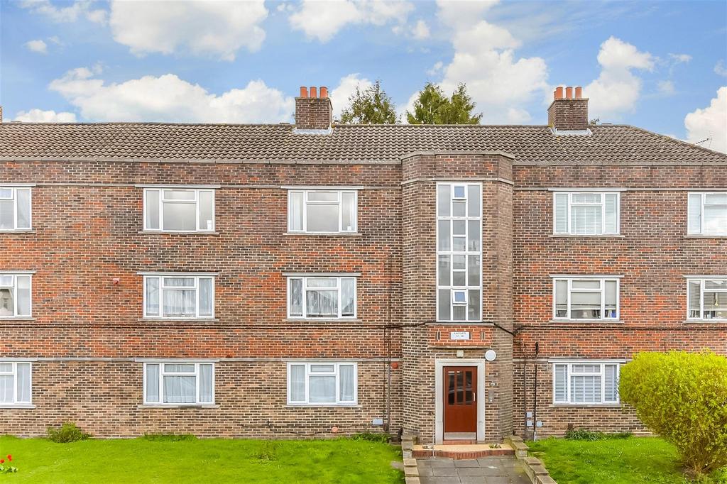 Eastgate, Nork Way, Banstead, Surrey 2 bed flat for sale £300,000