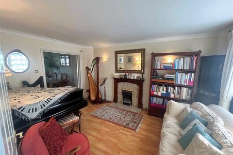 4 bedroom terraced house for sale, Lammas Close, Surrey TW18