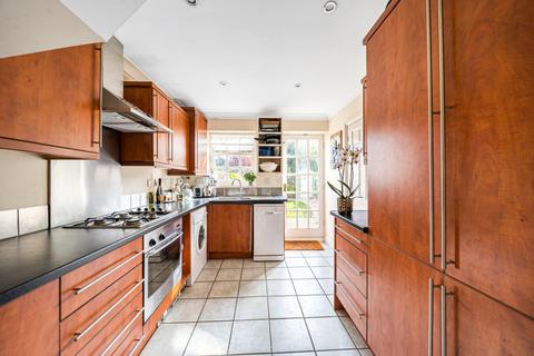 4 bedroom terraced house for sale, Lammas Close, Surrey TW18