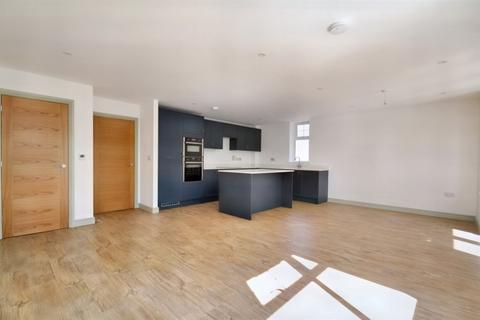 2 bedroom flat for sale, Broadstone