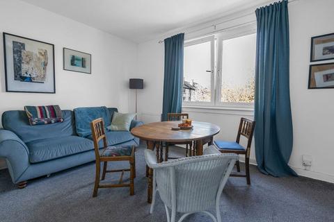 3 bedroom property for sale, Northfield Square, Edinburgh, EH8