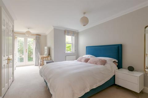 2 bedroom apartment for sale, Sells Close, Guildford, GU1