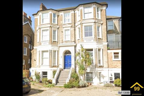 1 bedroom flat for sale, William May Court, London, SW16