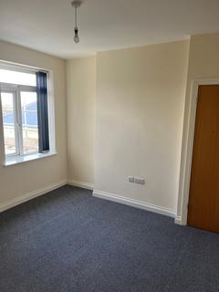 2 bedroom flat to rent, Welbeck Avenue, Plymouth PL4