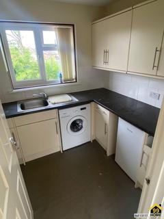 2 bedroom flat to rent, Bonnington Close, Rugby, Warkwicshire, CV21