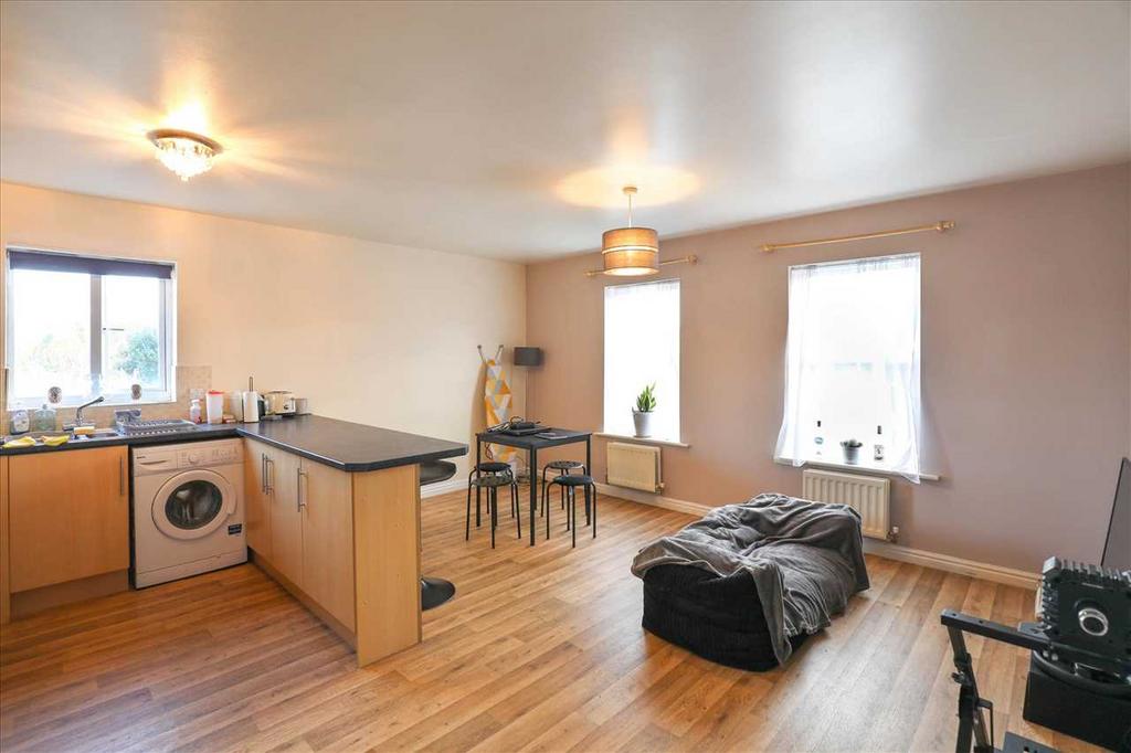 Lounge/ Kitchen