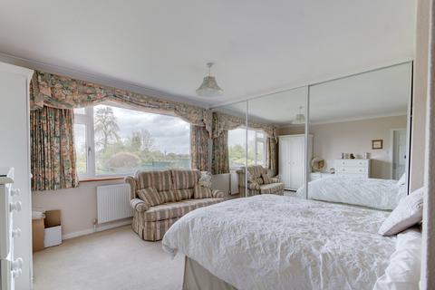 Mayfield Oak Tree Lane, Sambourne, Redditch, B96 6EY