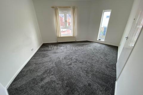 3 bedroom house to rent, Warde Street, Manchester M15