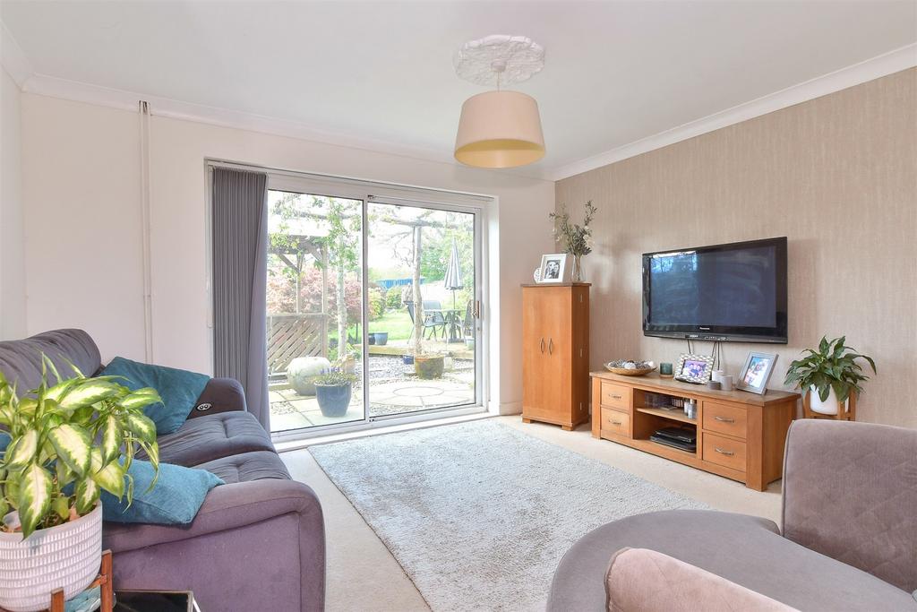 Lounge/ Dining Room