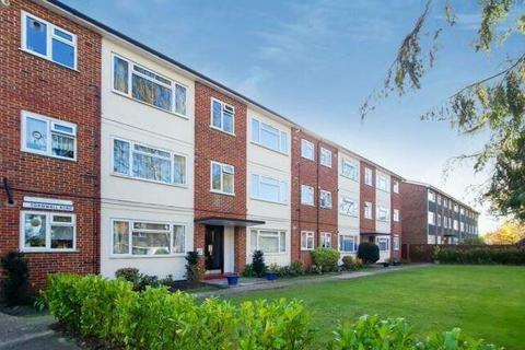 2 bedroom flat for sale - Hatch End,  Middlesex,  HA5