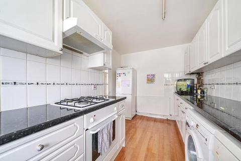 2 bedroom flat for sale, Hatch End,  Middlesex,  HA5