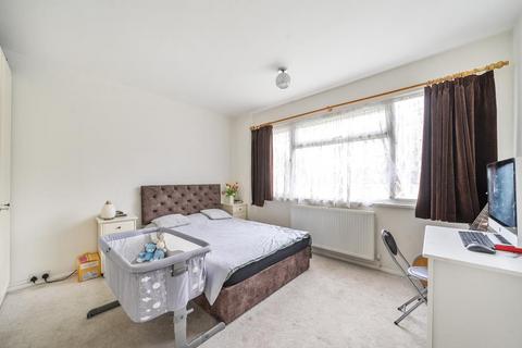 2 bedroom flat for sale, Hatch End,  Middlesex,  HA5