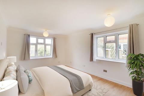 3, New Cottages Park Corner Road, Southfleet, Gravesend, DA13 9LL