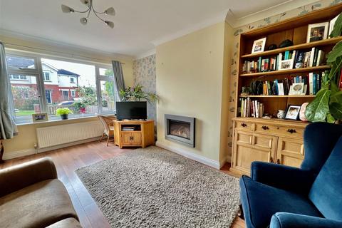 11 Garth End, Collingham, Wetherby, LS22 5BH