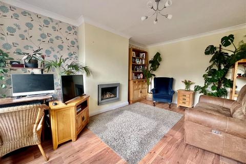 11 Garth End, Collingham, Wetherby, LS22 5BH