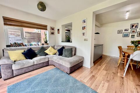 11 Garth End, Collingham, Wetherby, LS22 5BH