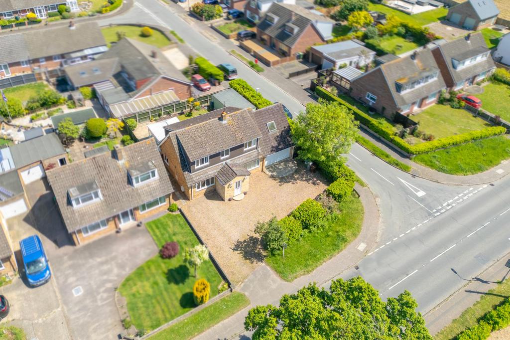 Holt Road, Horsford 4 bed detached house for sale £400,000