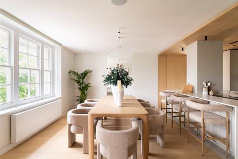 4 bedroom apartment to rent, Melbury Court, Kensington High Street, Kensington, W8