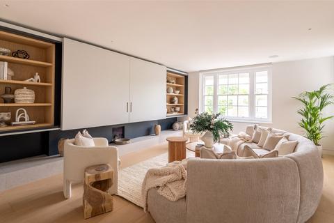 4 bedroom apartment to rent, Melbury Court, Kensington High Street, Kensington, W8