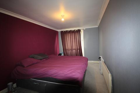 3 bedroom end of terrace house for sale, Stroud Crescent East, Bransholme, Hull, East Riding of Yorkshire. HU7 4QN