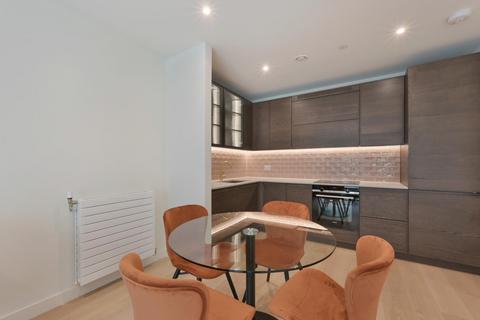 2 bedroom apartment to rent, Mill Building, Riverscape, London, E16