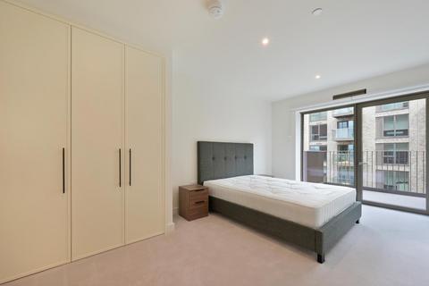 2 bedroom apartment to rent, Mill Building, Riverscape, London, E16