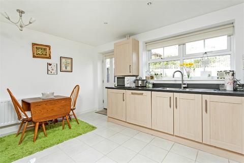 2 bedroom semi-detached house to rent, Winchester, Hampshire SO23