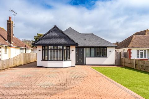 3 bedroom bungalow for sale, Frobisher Close, Goring-by-Sea, Worthing, West Sussex