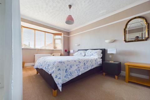 18 Athelstan Road, Bournemouth, BH6 5LY