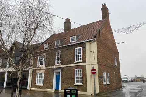 Office to rent, Market Place, Brigg DN20