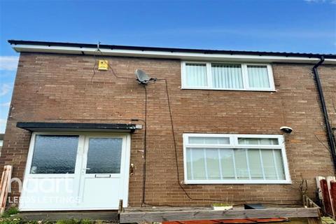 2 bedroom end of terrace house to rent, Gamble Hill Place, LS13
